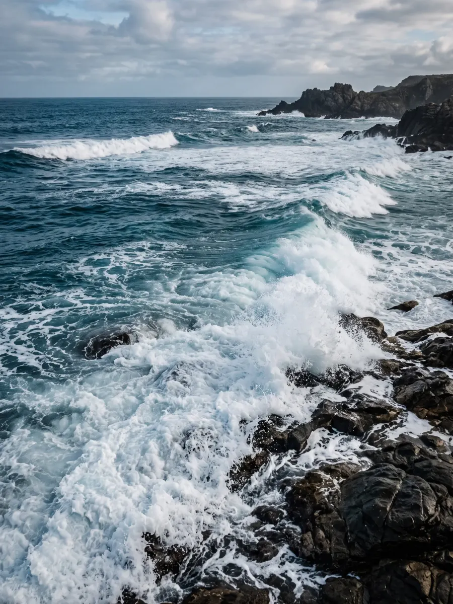 Video cover of ocean waves